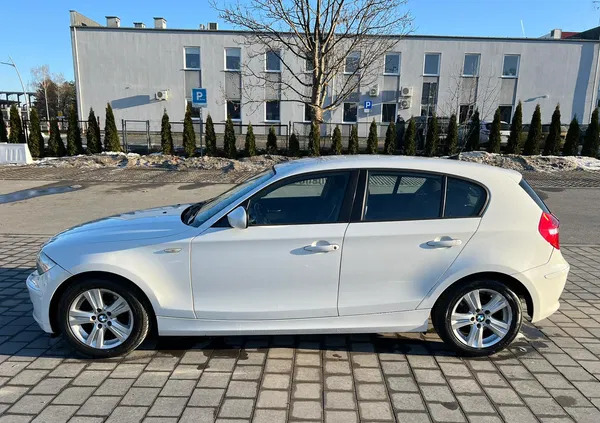 bmw małopolskie BMW Seria 1 cena 27900 przebieg: 138605, rok produkcji 2011 z Ustroń